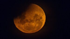 Die Rolle des Mondregoliths: Neue Erkenntnisse über flüchtige Elemente