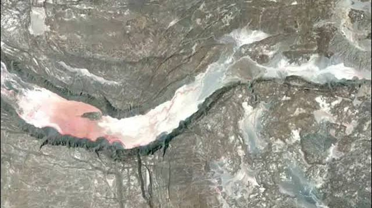 Geologische Transformationen in Afrika: Die Teilung der Kontinentalplatte