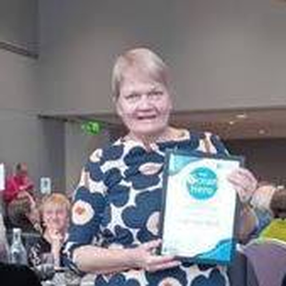 Katriina Bent erhält den Leadership Award bei den Clean Coasts Ocean Hero Awards 2025