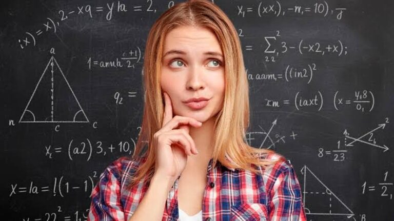 Mathematisches Rätsel: Wie man (5 x 5 - 20) + (5 x 11) löst