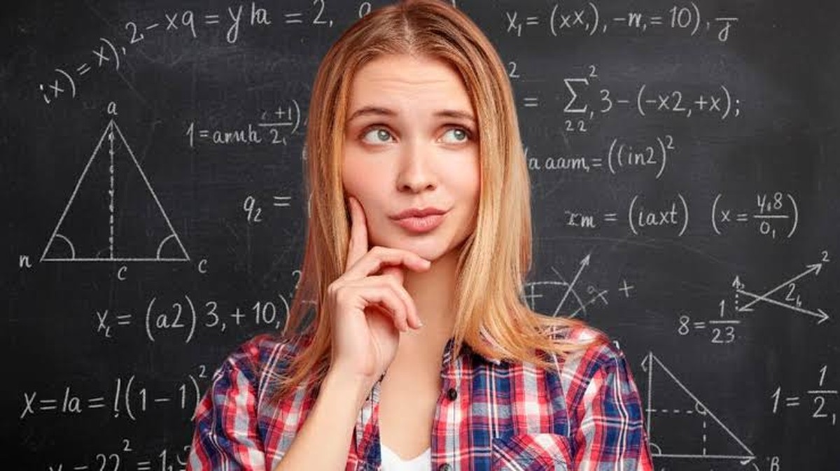 Mathematisches Rätsel: Wie man (5 x 5 - 20) + (5 x 11) löst