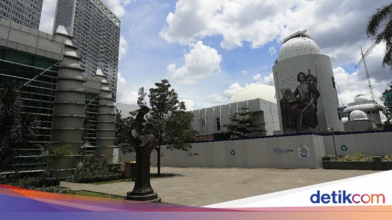 Wiedereröffnung des Planetariums und Observatoriums in Jakarta