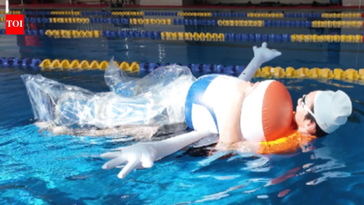 Ein leichtgewichtiger humanoider Roboter mit anpassungsfähigem Verhalten