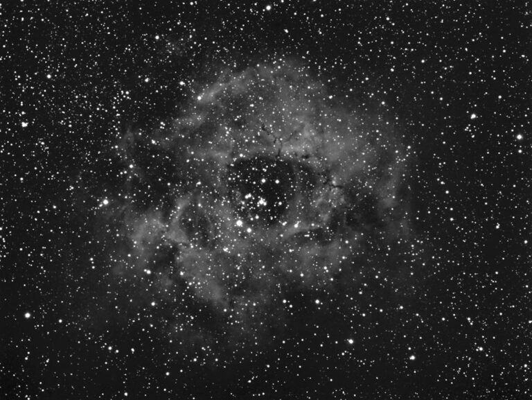 Entdeckung eines außergewöhnlichen supermassiven Schwarzen Lochs in der frühen Universum