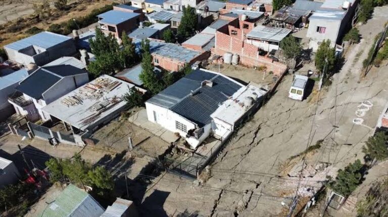 Erdrutsche in Comodoro Rivadavia: Berichte über geologische Risiken in anderen Städten Patagoniens