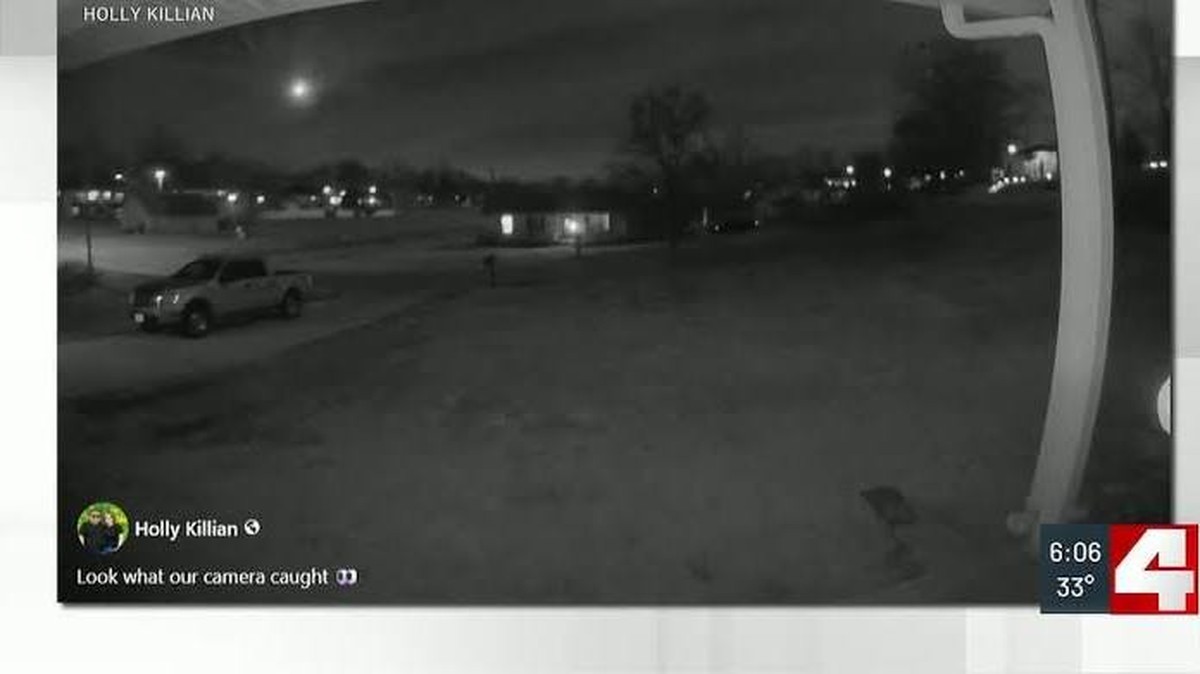 Meteor erzeugt Feuerball und Überschallknall über dem Gebiet von St. Louis