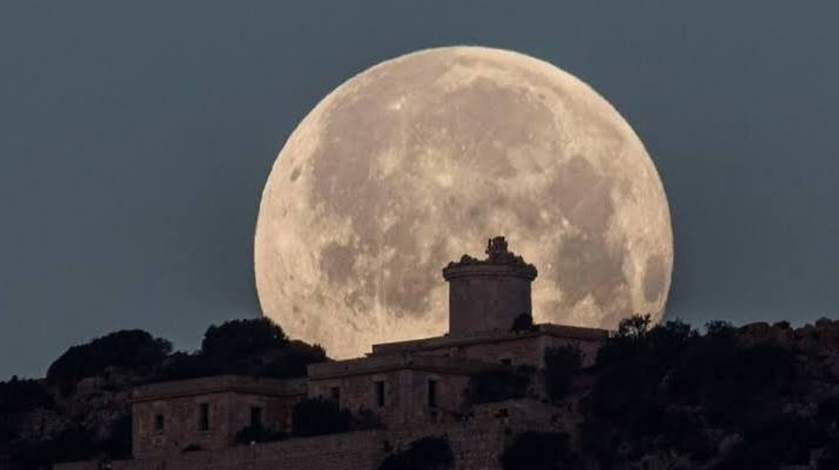 Die Rolle des Schneemonds im Februar