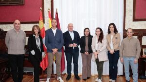 Pionierhafte Vereinbarung zwischen dem Rathaus von Valladolid, Microsoft und Founderz zur Förderung der Ausbildung in KI für ihre Mitarbeiter
